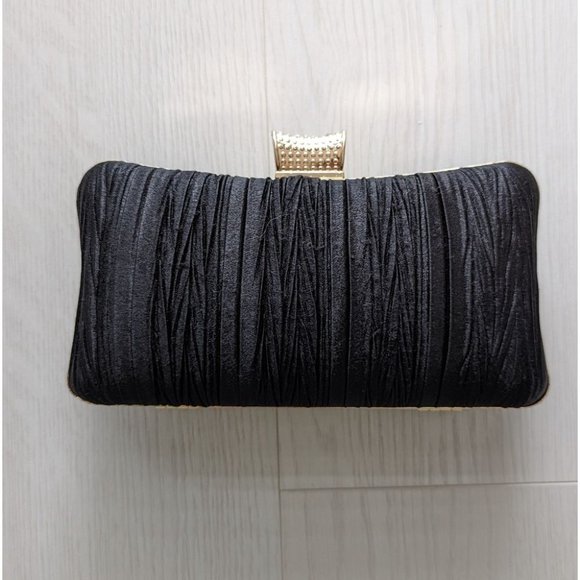 Evening Top Clasped Clutch With Chain - Picture 2 of 7